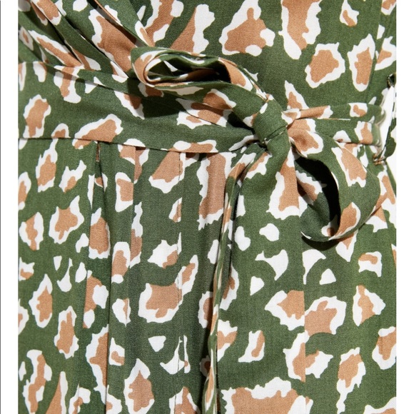 Belted Print Midi Dress - Picture 5 of 5